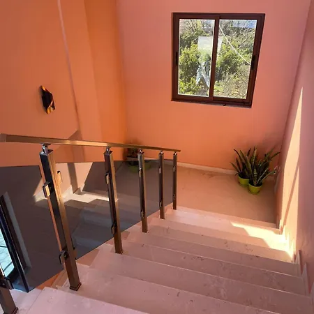 Landhuis Harmony Berat